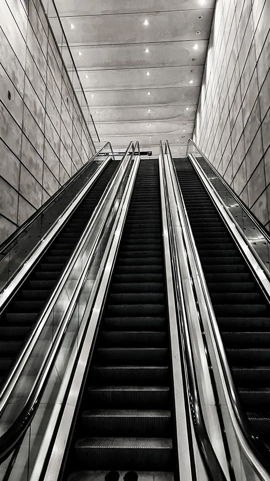 Black white escalator urban photography Rois Lappas