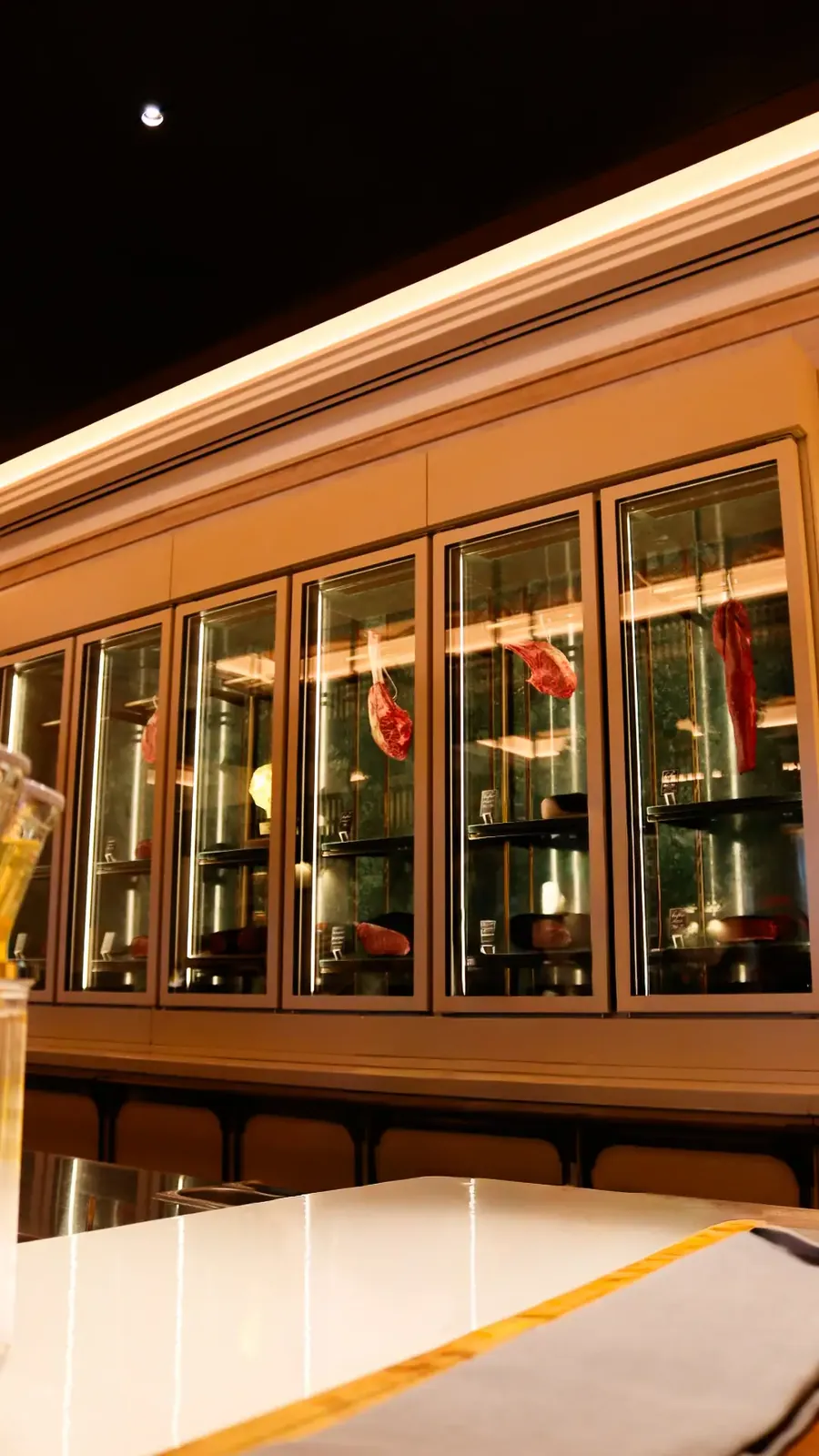 Beefbar amara hotel luxury interior aesthetic photography Rois Lappas