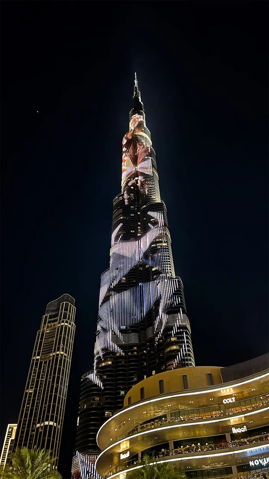 Burj khalifa dubai night photography Rois Lappas